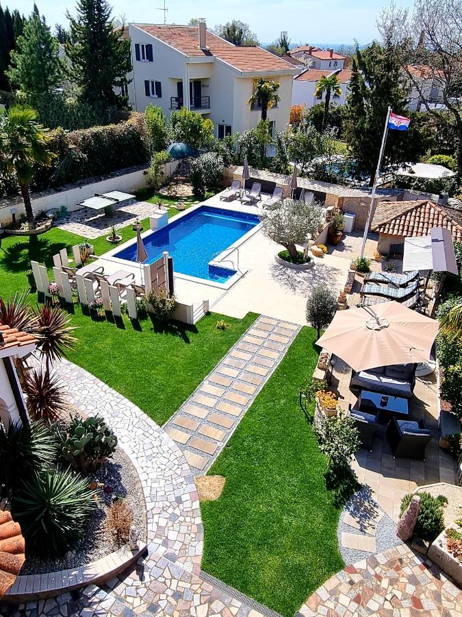Apartment Villa Engel With Pool Porec Ngoại thất bức ảnh