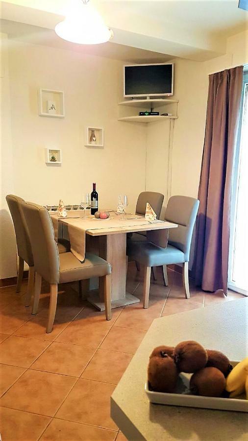 Apartment Villa Engel With Pool Porec Ngoại thất bức ảnh