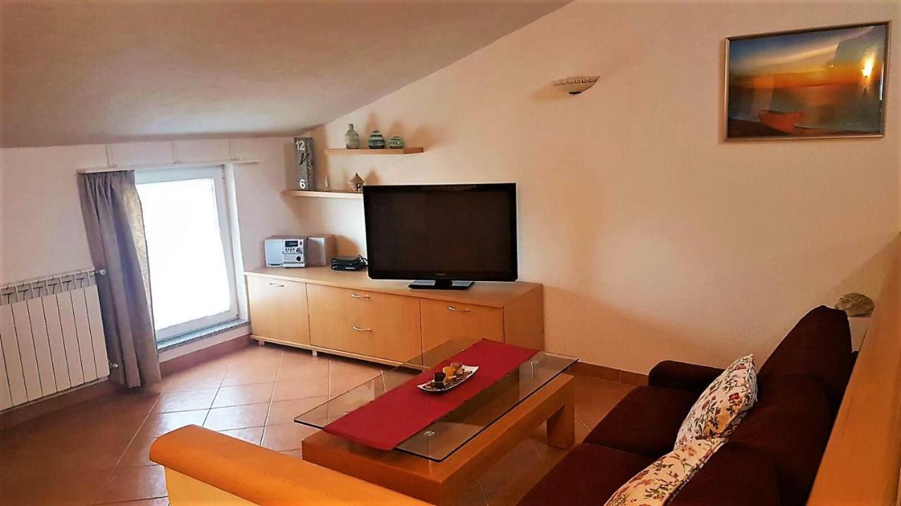 Apartment Villa Engel With Pool Porec Ngoại thất bức ảnh
